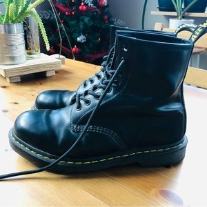 Doc Martens (unisex) 🥾